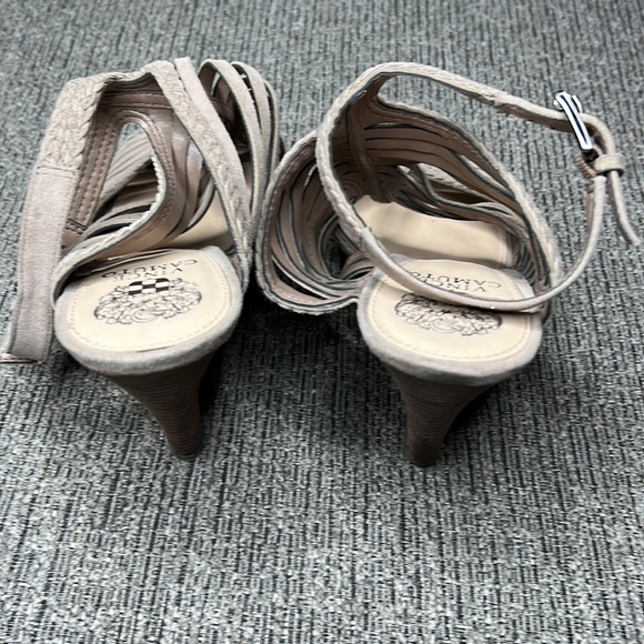 Vince Camuto Janil open toe suede sandals size 10 - Picture 5 of 13
